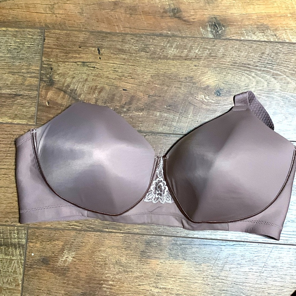 Vanity Fair - Size 40DD - Mocha color Bra- NWOT